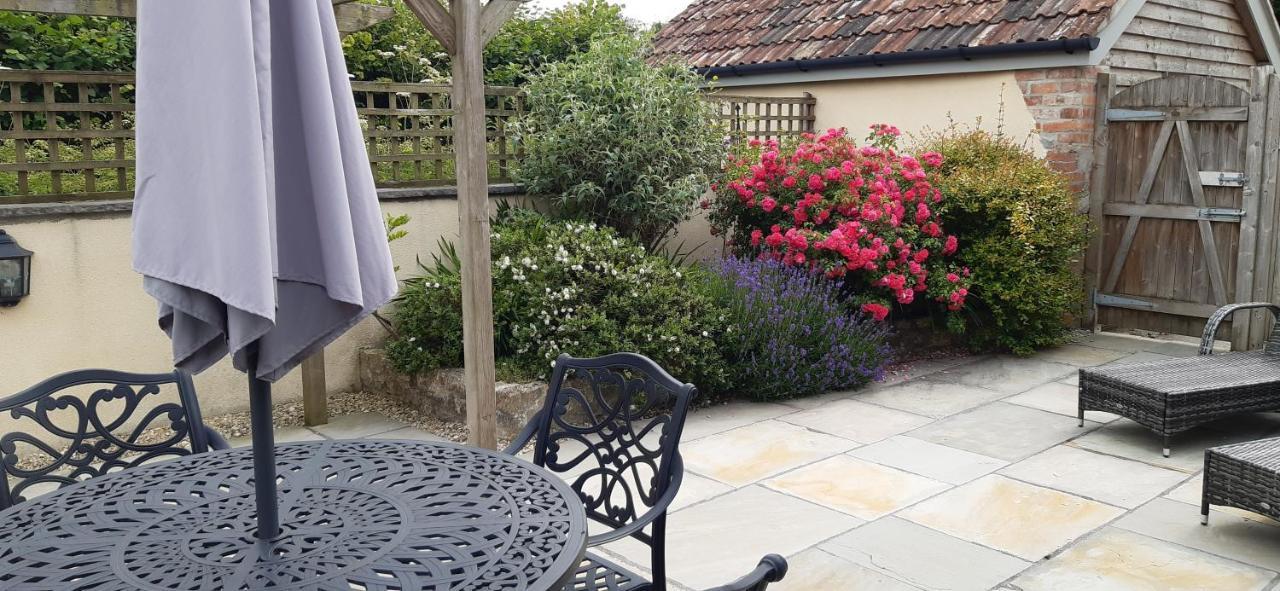 Pear Tree Cottages Wedmore Esterno foto