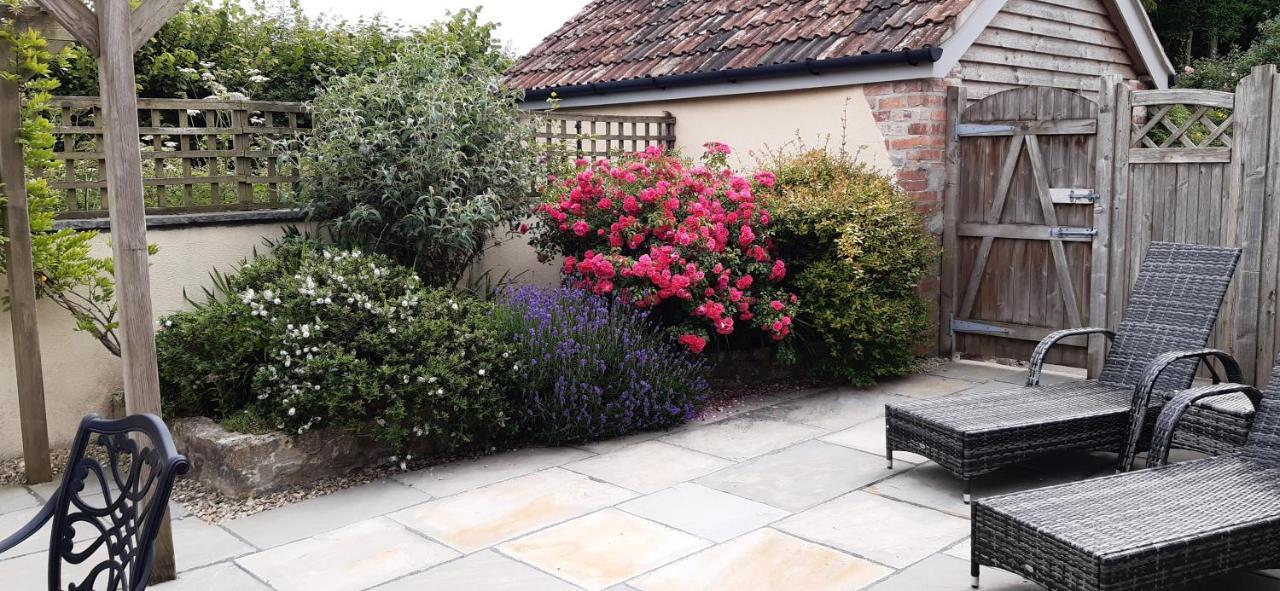 Pear Tree Cottages Wedmore Esterno foto